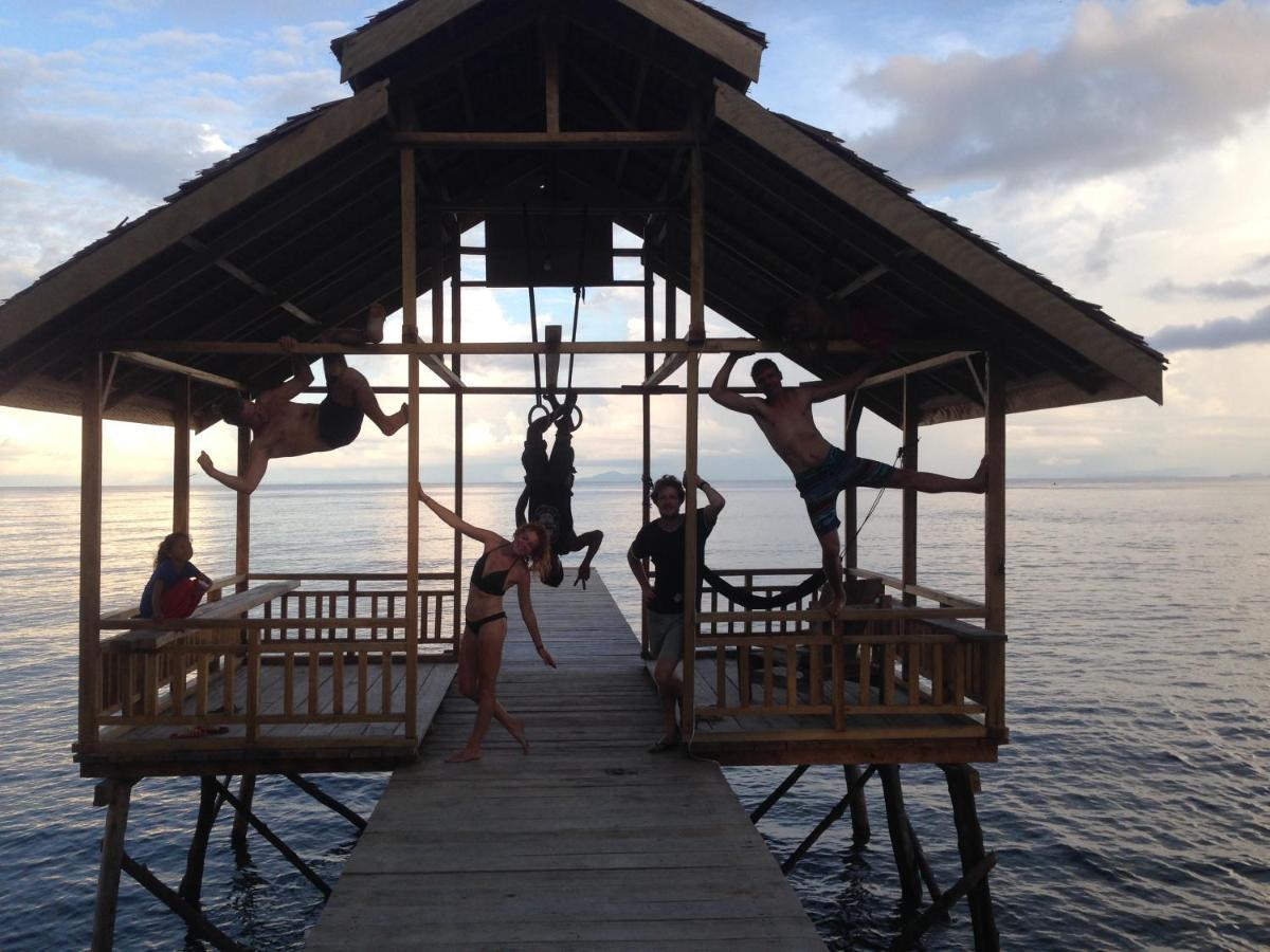Pristine Paradise Dive Resort - Togean Islands, Una Una Pulau Unauna Exterior photo