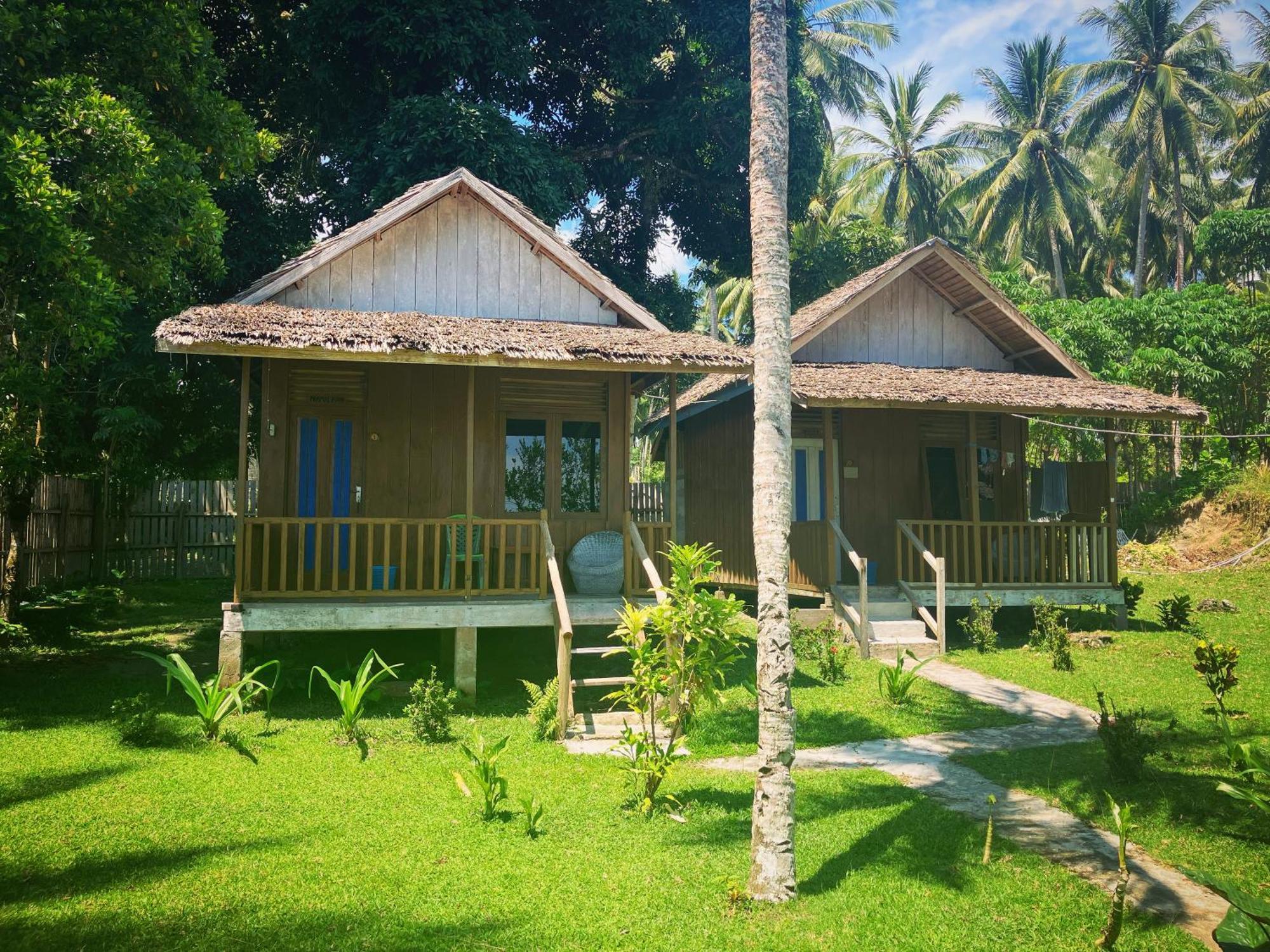 Pristine Paradise Dive Resort - Togean Islands, Una Una Pulau Unauna Exterior photo